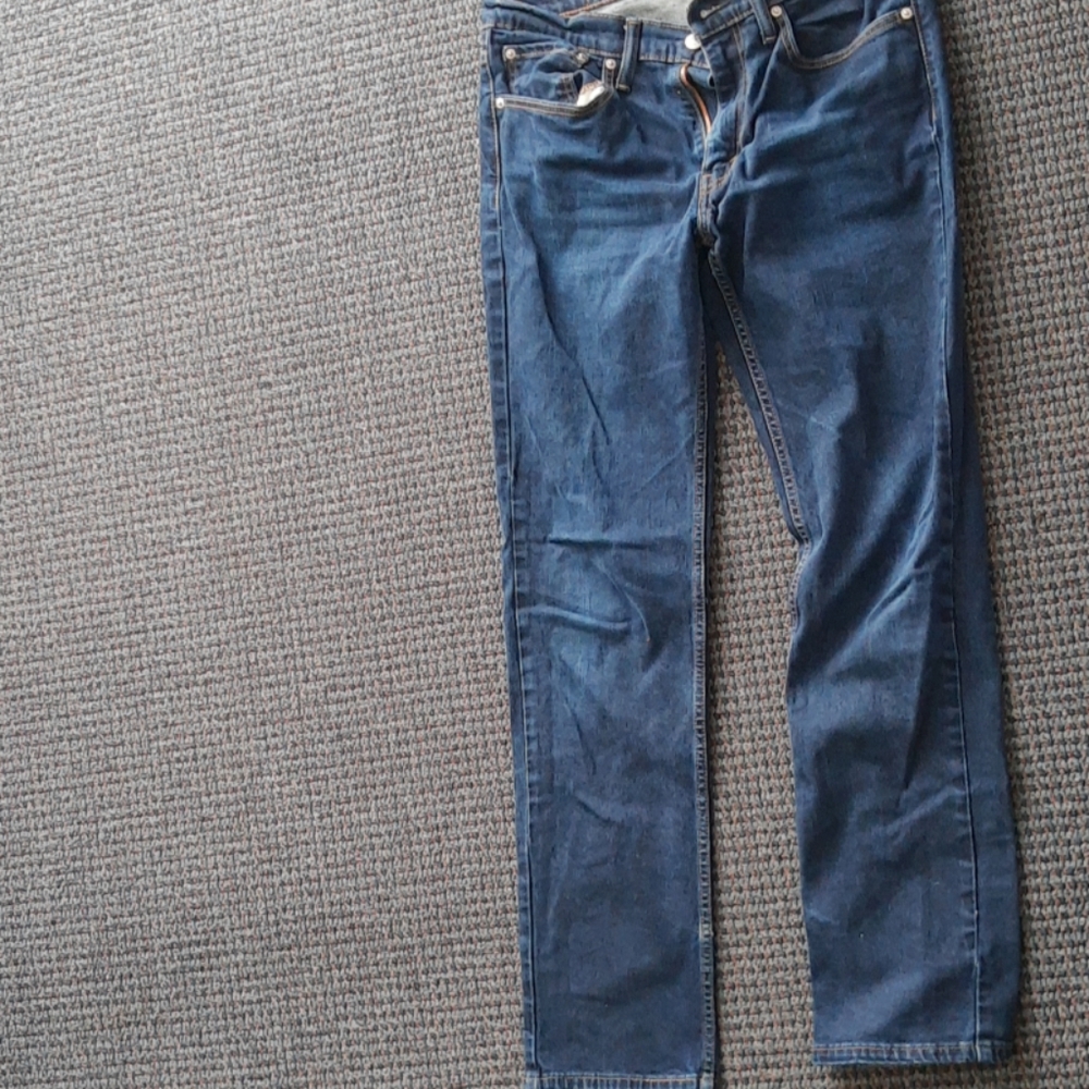 Levi mens jeans